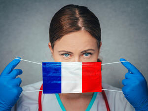 باريس ستنجز الاوراق الرسمية المطلوبة والموافقات الخاصة بقبول الهجرة الى الاطباء