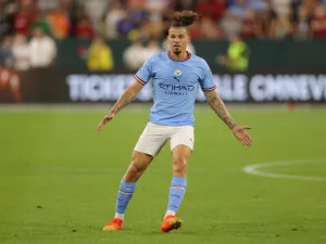 Kalvin Phillips of Manchester City in action during the pre-season friendly match between Bayern Munich and Manchester City at Lambeau Field on July 23, 2022 in Green Bay, Wisconsin. Jamie Squire/Getty Images/AFP (Photo by JAMIE SQUIRE / GETTY IMAGES NORTH AMERICA / Getty Images via AFP)