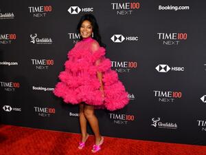 Keke announces pregnancy on SNL