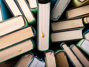 أكثر الكتب مبيعاً لعام 2022 بحسب موقع أمازون 