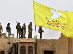 مسلحون من قوات سوريا الديمقراطية (قسد)