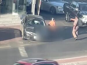 امرأة عارية في شوارع جدة