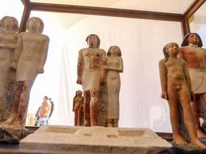 اكتشاف تماثيل لميسي الفرعوني بمصر