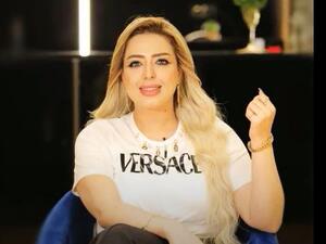 الاعلامية في قناة النهار المصرية منى العمدة