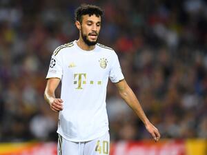 Bayern Munich's Moroccan defender Noussair Mazraoui reacts during the UEFA Champions League 1st round day 5, Group C football match between FC Barcelona and FC Bayern Munich at the Camp Nou stadium in Barcelona on October 26, 2022. (Photo by Pau BARRENA / AFP)
