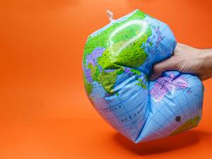 IMF: World recession