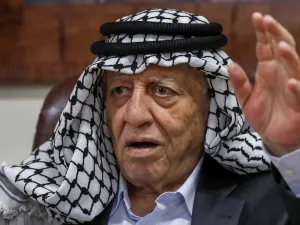 وفاة القيادي الفلسطيني احمد قريع ابو علاء