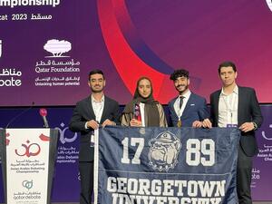  فريق جورجتاون العربي للمناظرات يفوز بجائزة أفضل متحدث إضافة إلى المركز الرابع في البطولة الآسيوية الثانية للمناظرات العربية في عُمان