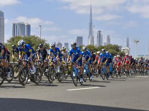 الإعلان عن مواعيد إشغال الطرق لمرحلة دبي ضمن طواف الإمارات العالمي للدراجات الهوائية