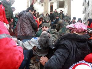 مئات القتلى جراء زلزال سوريا (أ ف ب)