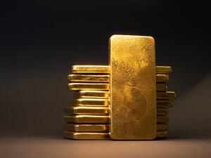 Gold slips