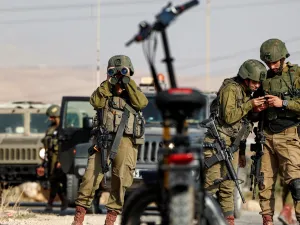 جنود من قوات الإحتلال الاسرائيلي في منطقة الأغوار (أ ف ب)