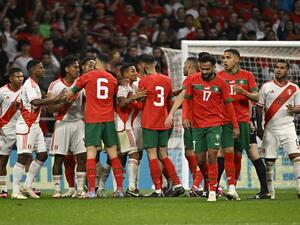 المغرب تكتفي بالتعادل مع بيرو (المصدر: أ ف ب)