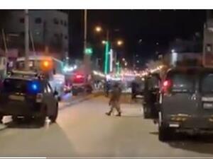 اعلنت هيئة البث الاسرائيلية ان المصابين ثلاثة 