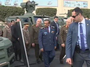 مصر تستعرض أقوى أسلحتها أمام الجيش القطري