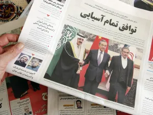 صحيفة إيرانية تتحدث عن إعادة العلاقات بين إيران والسعودية بوساطة الصين