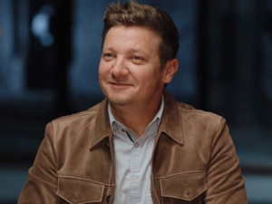 Renner's 1st interview amid almost fatal accident 