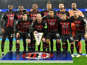 AC Milan players pose for team photo during the UEFA Champions League round of 16 second-leg football match between Tottenham Hotspur and Milan AC at Tottenham Hotspur Stadium in London on March 8, 2023. (Photo by JUSTIN TALLIS / AFP)