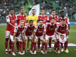 Arsenal's players pose for a team picture before the start of the UEFA Europa League last 16 first leg football match between Sporting CP and Arsenal at Jose Alvalade stadium in Lisbon on March 9, 2023. (Photo by FILIPE AMORIM / AFP)