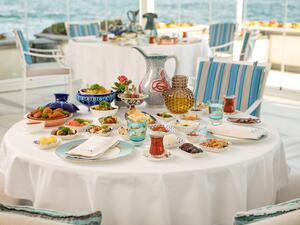 Four Seasons Invites Guests to Embrace the Spirit of Ramadan with Delightful Culinary Experiences 