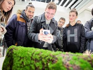 Huawei creates a "tech oasis" to light up MWC 2023 with innovative experiences