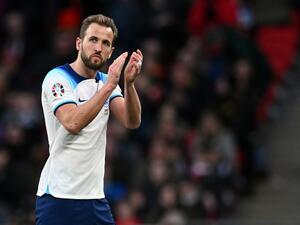 England's striker Harry Kane leaves the pitch after being substituted off during the UEFA Euro 2024 group C qualification football match between England and Ukraine at Wembley Stadium in London on March 26, 2023. (Photo by JUSTIN TALLIS / AFP)