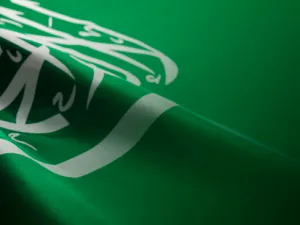  ماضي حكم عليه بالسجن لـ  19 عاماً بسبب تغريدات 