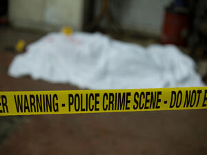 Body is found in  shopping cart outside store  