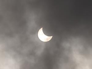 Solar eclipse plunges parts of Asia into darkness