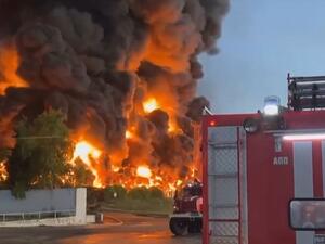 Huge fire breaks out at Crimea fuel depot