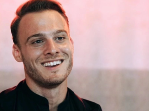 Kerem Bürsin urges people to visit Turkey 