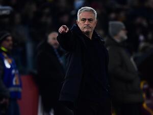 Barcelona's Spanish coach Xavi reacts during the Copa del Rey (King's Cup) semi-final second leg football match between FC Barcelona and Real Madrid CF at the Camp Nou stadium in Barcelona on April 5, 2023. (Photo by LLUIS GENE / AFP)