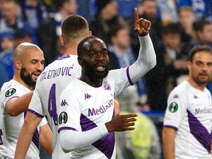 Fiorentina's French forward Jonathan Ikone celebrates scoring during the UEFA Europa Conference quarter final football match between Lech Poznan and ACF Fiorentina at the Poznan Stadium in Poznan, Poland, on April 13, 2023. (Photo by JANEK SKARZYNSKI / AFP)