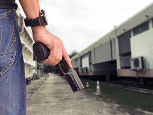 3 injured in US mall shooting