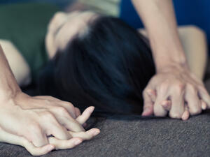 ALBAWABA - A two-year sentence handed down against three Moroccan men for raping a child at gunpoint drew angry reactions by people who called for a harsher penalty to deter others from committing such crimes.