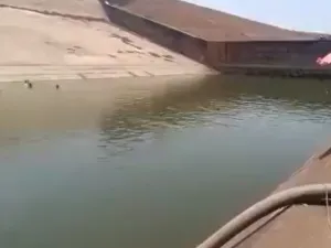مسؤول يفرغ سدا بأكمله لاستعادة هاتفه المفقود