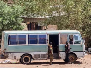 تتهم وزارة الدفاع السودانية قوات التمرد التي يقودها محمد حمدان دقلو "حميدتي" بالاعتداء على املاك واموال المواطنين 