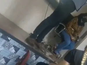 لجنة تحقيق عاجلة في فيديو مدرس الكيمياء الاهوج بالعراق