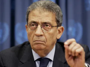 عمرو موسى 
