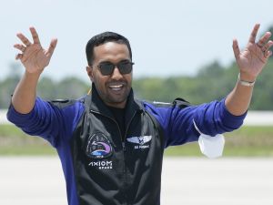 رائد الفضاء السعودي، علي القرني