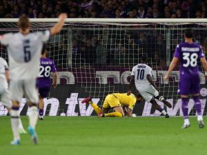 FC Basel players celebrate scoring an equalizer during the UEFA Conference League semi-final first leg football match between Fiorentina and Basel on May 11, 2023 at the Artemio-Franchi stadium in Florence. (Photo by Massimo Benvenuti / AFP)