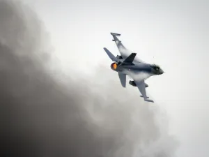 هل تخشى الولايات المتحدة ارسال F16 الى معركة مع روسيا؟