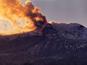 الموجة الأولى: تتأثر بها اليوم الأربعاء وستكون الأشد كثافةً عند 203 ملغ/م مربع.