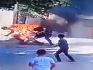 محاكمة عاق أضرم النيران في والده