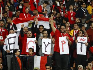 مصر تواجه جنوب السودان اليوم (Photo by Khaled DESOUKI / AFP)