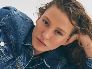 Serenay Sarıkaya