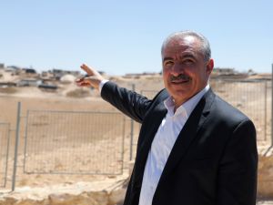 محمد اشتيه، رئيس الوزراء الفلسطيني