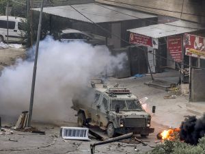 Palestinians Jenin, Israeli forces