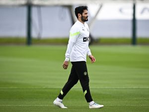 Manchester City's German midfielder Ilkay Gundogan arrives to take part in a team training session at Manchester City training ground in Manchester, north-west England on June 6, 2023, ahead of their UEFA Champions League final football match against Inter Milan. (Photo by Paul ELLIS / AFP)