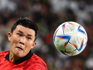 South Korea's defender #04 Kim Min-jae plays the ball during the Qatar 2022 World Cup Group H football match between South Korea and Ghana at the Education City Stadium in Al-Rayyan, west of Doha, on November 28, 2022. (Photo by JUNG Yeon-je / AFP)